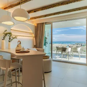 Azul , Castelldefels Espagne